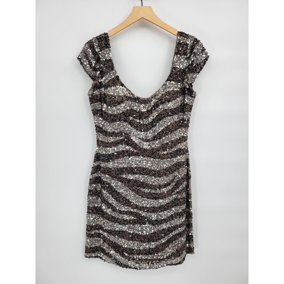 Camille La Vie Dresses & Skirts - Camille La Vie Sequin 100% Silk Short Mini Dress 10 Short Sleeve